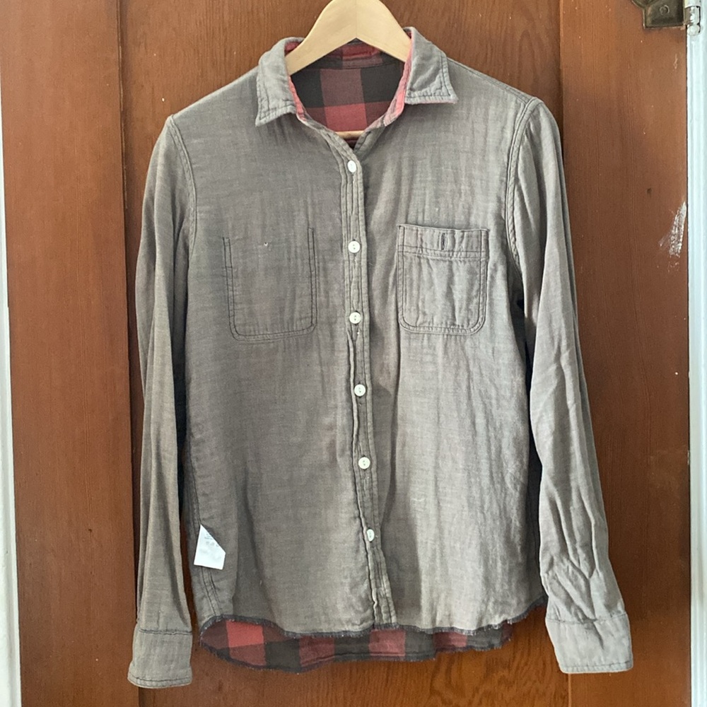 Faherty Reversible Button Down. Women’s Small. Pl… - image 6